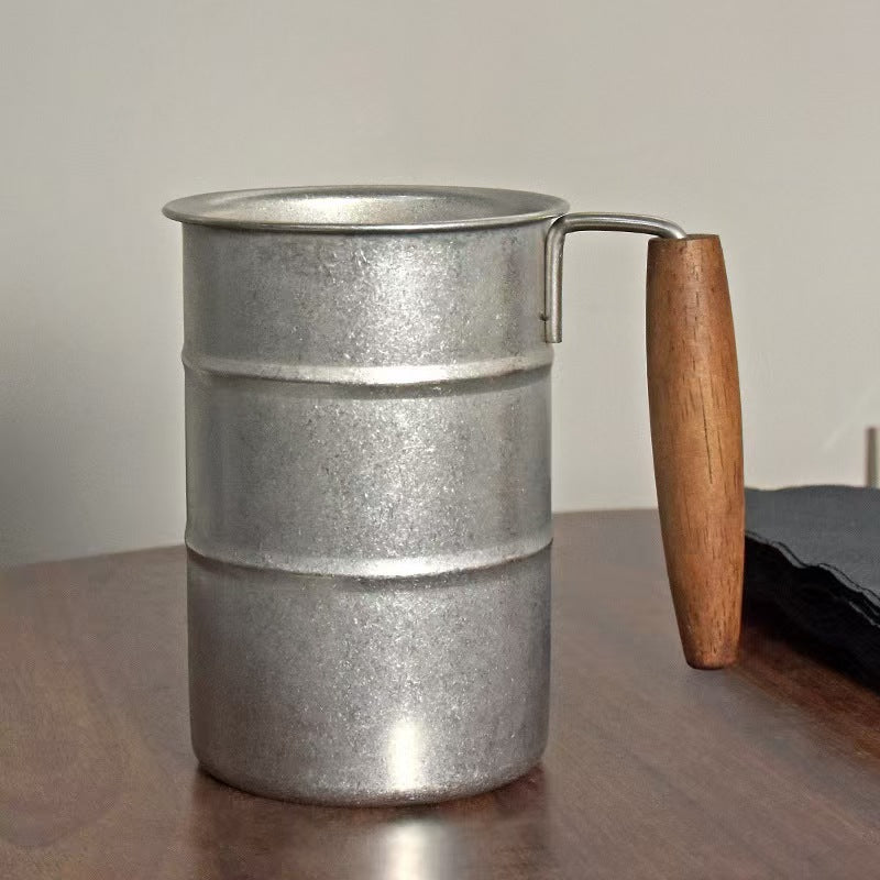 Stylish Stainless Steel Mug ☕️ – Durable, Eco-Friendly & Vintage Design 🪵